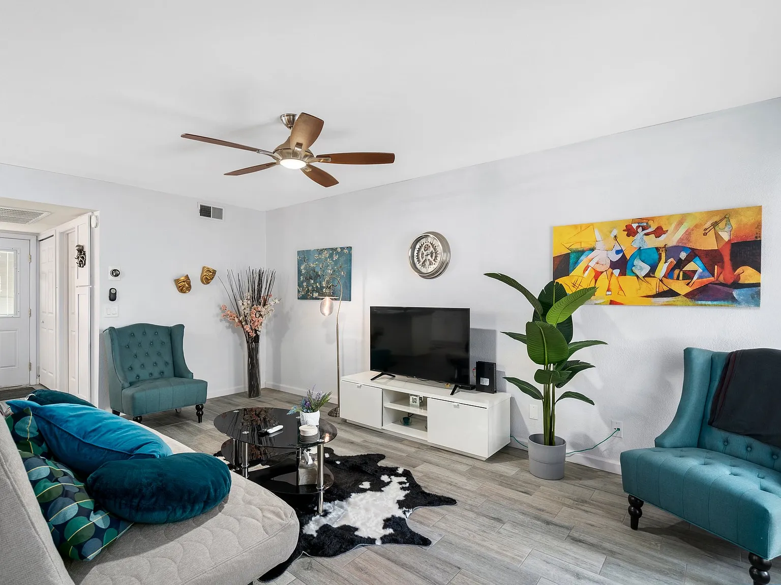 2 bed, 1272 sqft, $3,000 — Photo 2