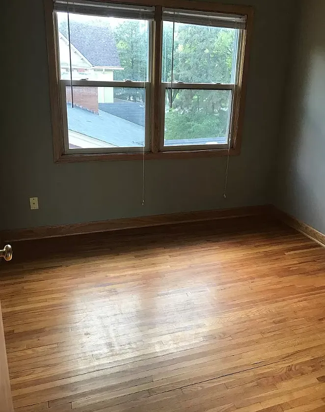2419 Plymouth Avenue North - 202 — Photo 3