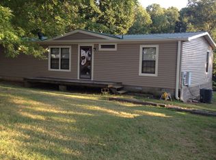 3883 Old Blacktop Rd, Mc Ewen, TN 37101