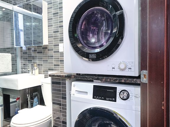 5th image of 5 W 101st St APT 9C