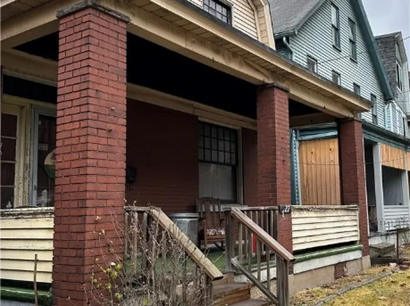 327 Brown Ave, Turtle Creek, PA 15145