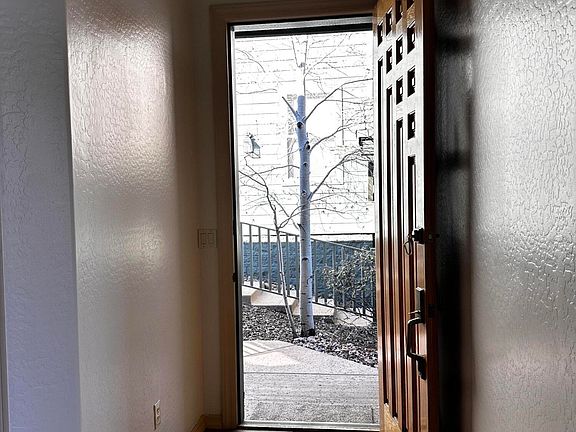 4th image of 1955 Lazy Meadow Ln