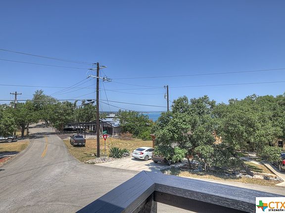 5th image of 508 Deerwood Dr