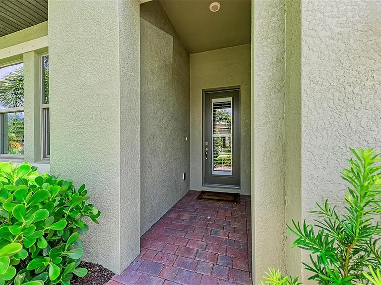 244 Villoresi Blvd — Photo 3
