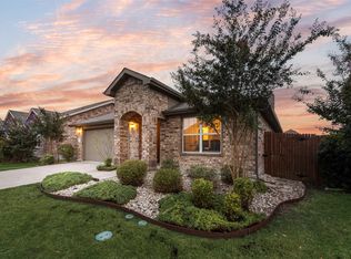 2120 Blakehill Dr, Heartland, TX 75126