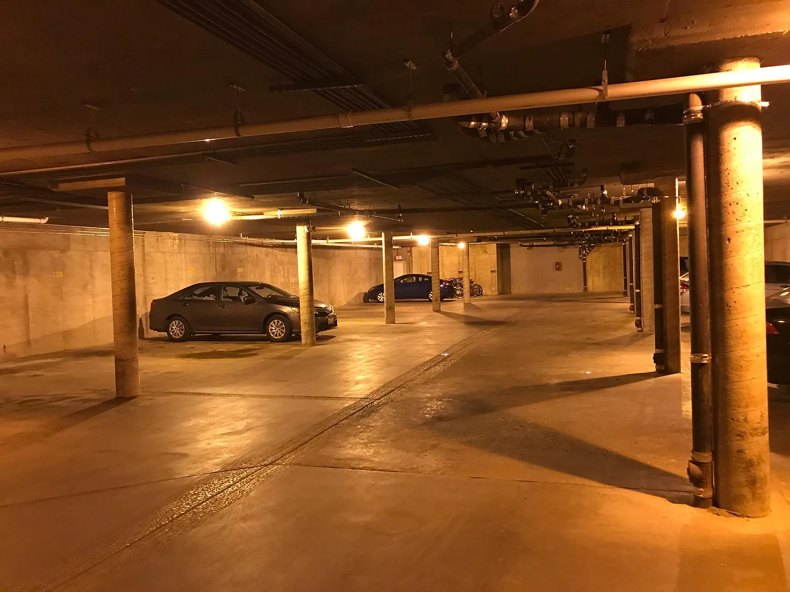 Capitol Court Apartments — Photo 4