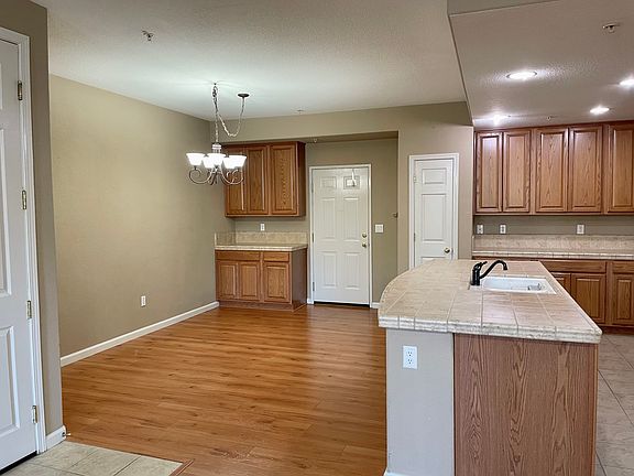 2nd image of 6520 Hearthstone Cir APT 412