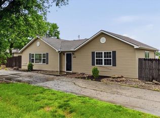2440 NW Lowenstein Dr, Lees Summit, MO 64081