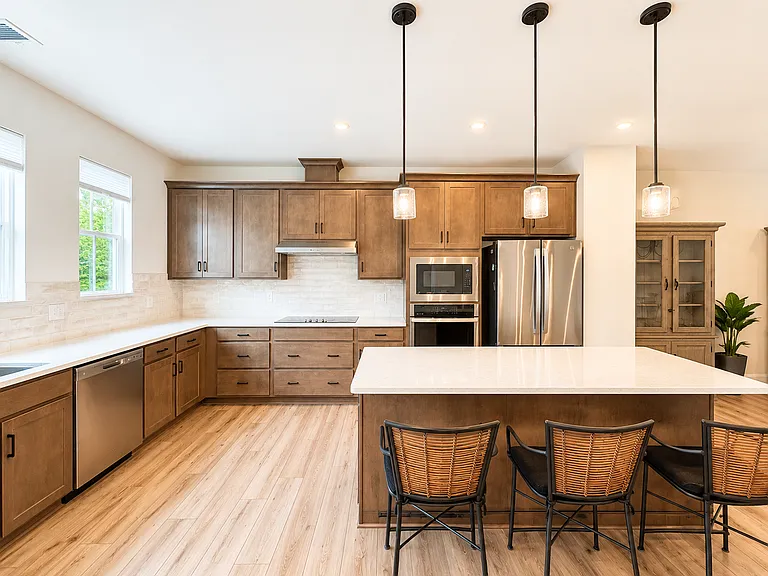 1335 Sandstar Ln — Photo 7