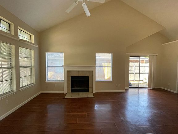 2nd image of 6406 Valleybrooke Ct