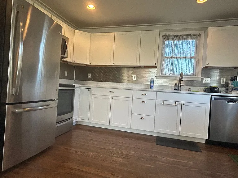 3207 Southlake Dr — Photo 3