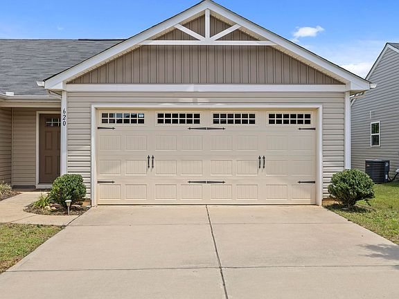 4th image of 620 Maplestead Farms Ct