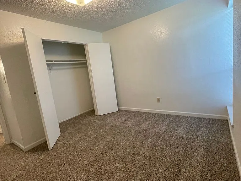 Ashley Crest — Photo 40