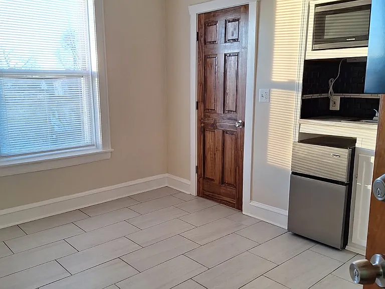 2710 W. Jackson Boulevard — Photo 3