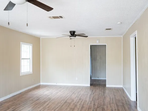 20 E 16th St, San Angelo, TX 76903