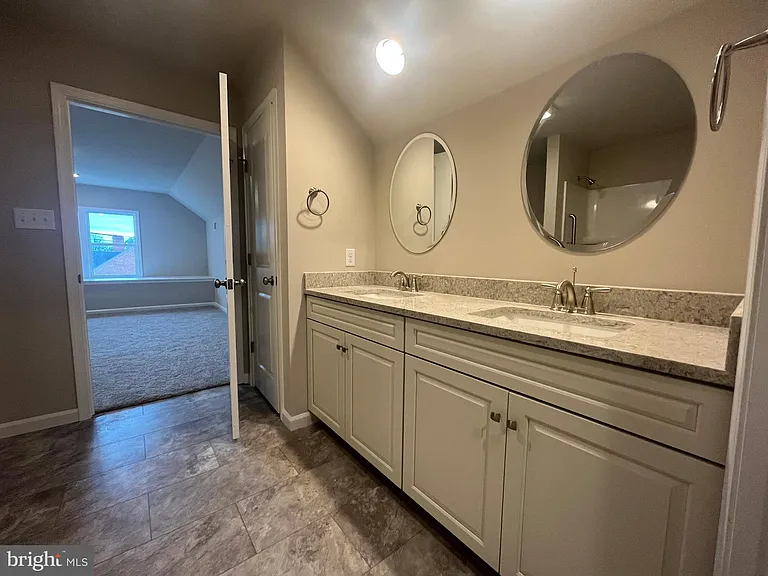 300 Harrison Ave — Photo 22