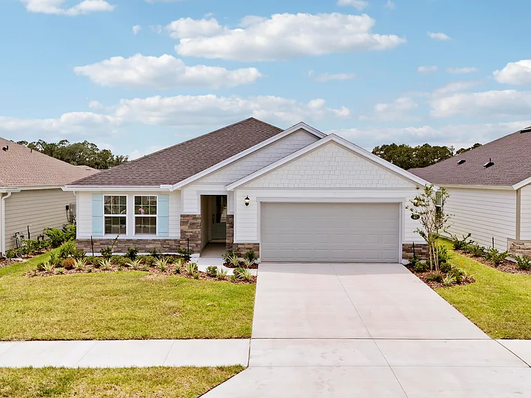 65 Signet Cir — Photo 1