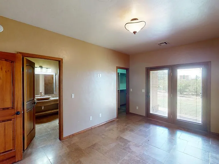 142 Griffin Rd — Photo 70
