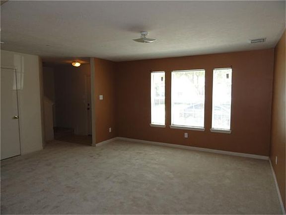 4th image of 6340 Mountain Pines Ln