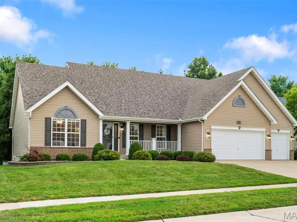 747 Springfield Dr, Wentzville, MO 63385