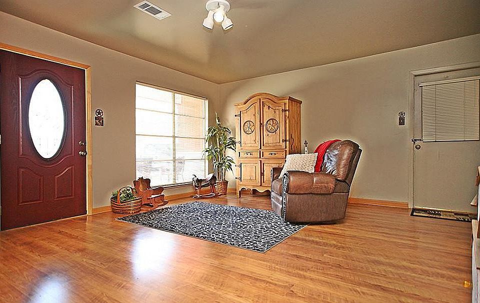 1st image of 1608 Avenue E