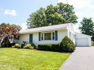 9 Clermont St, Albany, NY 12203