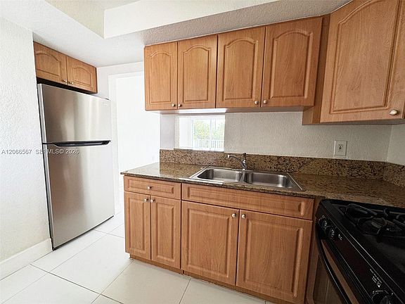 3rd image of 7701 SW 88th St #B322