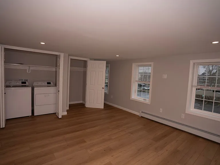 29 Pleasant Street — Photo 6