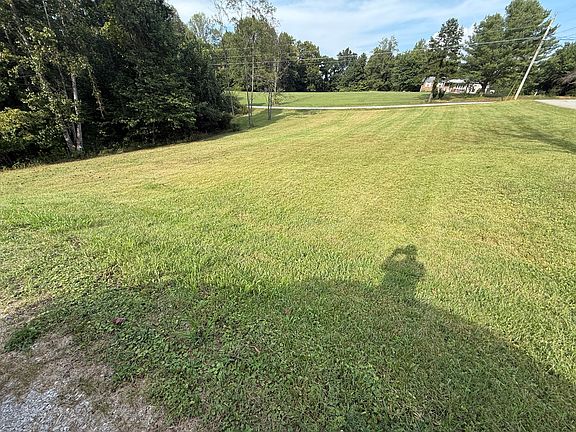 2nd image of 99 Hock Ln