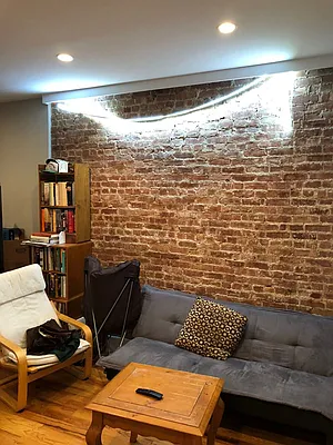 Rented by Arvik Group Real Estate | media 30