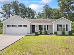 205 Sweet Gum Ln, Richlands, NC 28574