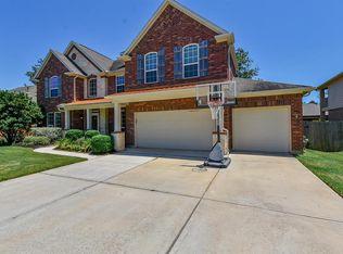 2049 Doolan Dr, Conroe, TX 77301