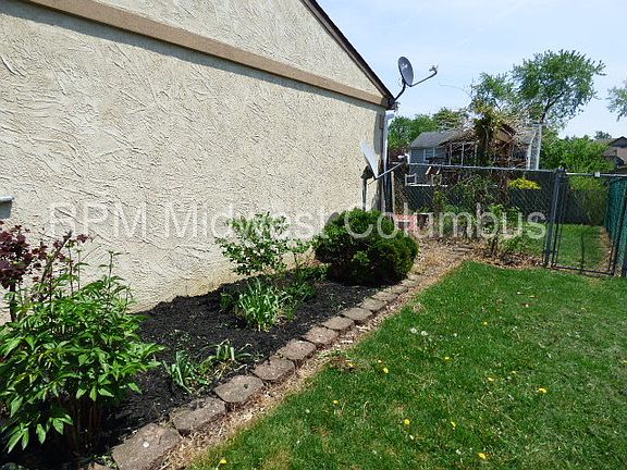 3rd image of 5687 Sullivant Ave
