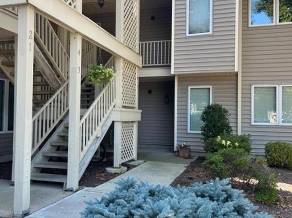 6 Augusta Dr