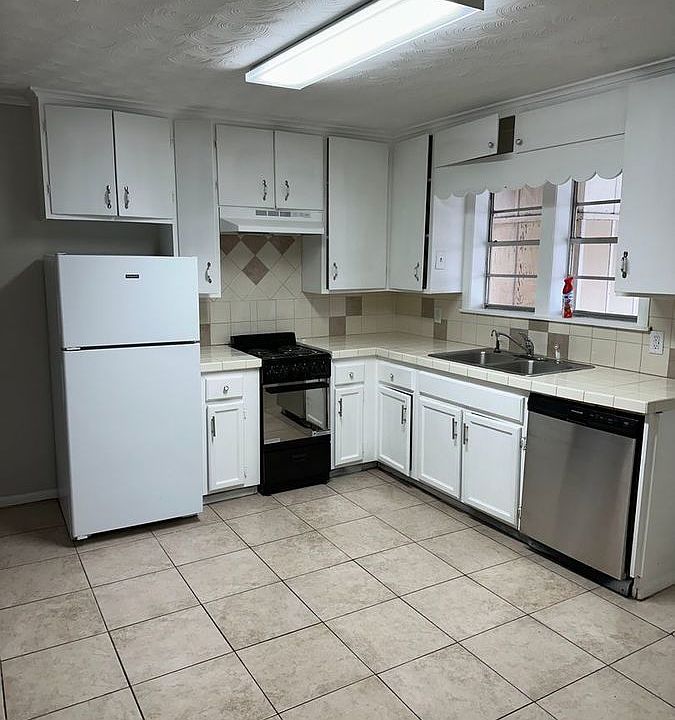 110 S Beech St 110 S Beech St Pine Bluff AR Zillow