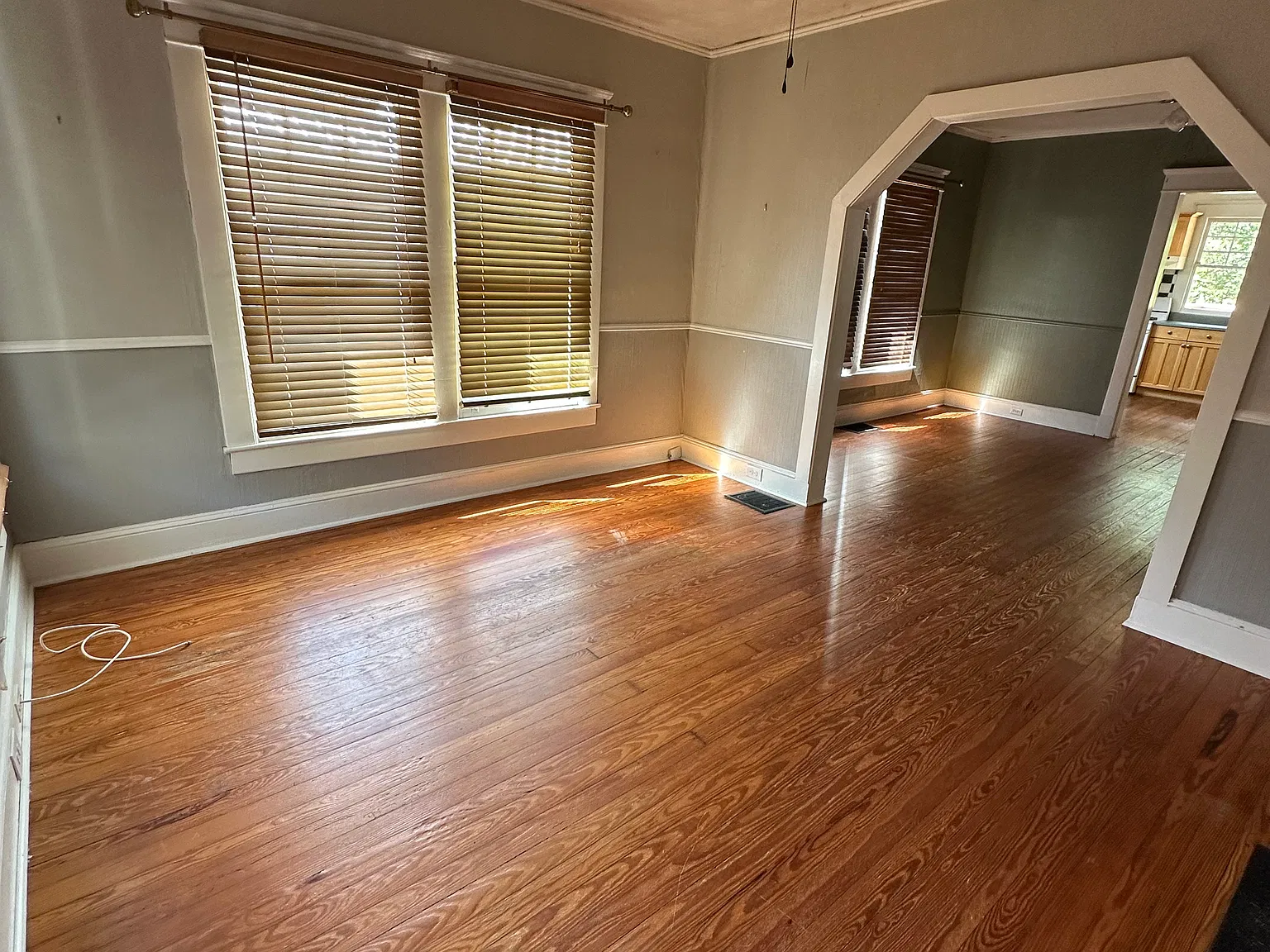 2 bed, 1064 sqft, $2,200 — Photo 4