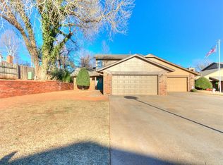 113 Woodbridge Cir, Edmond, OK 73012