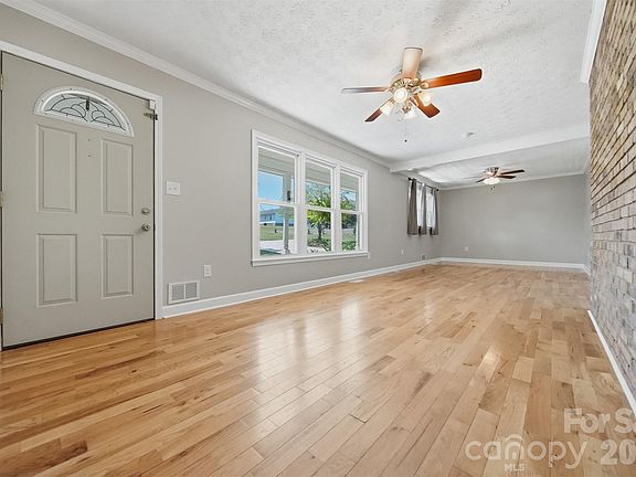 5th image of 4421 Calico Rd