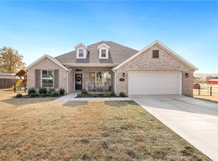 313 W Bush St, Prairie Grove, AR 72753