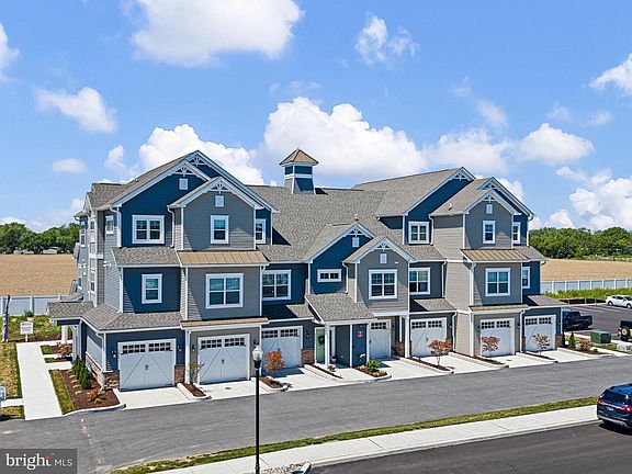 3rd image of 24673 Merlot Dr