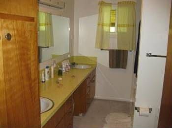 4th image of 1108 Sherry Dr
