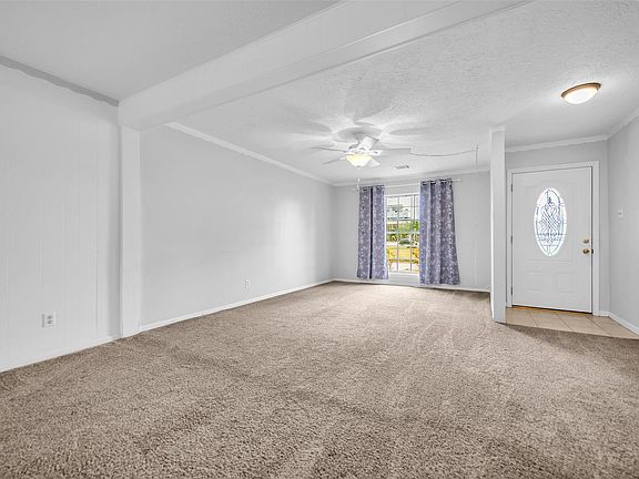 3rd image of 2808 Burke Rd