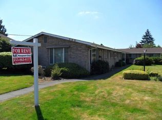 322 7th St SW APT 2, Puyallup, WA 98371