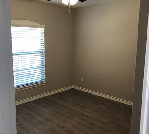 4th image of 5905 Eagles Nest Blvd #C-2f