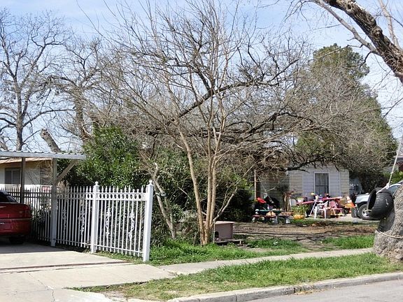 3rd image of 327 Surrels Ave