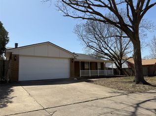 3716 Mulberry Ln, Bedford, TX 76021