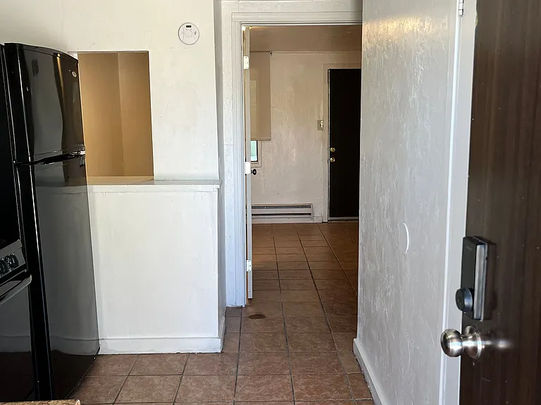 115 E Alturas St #5 — Photo 4