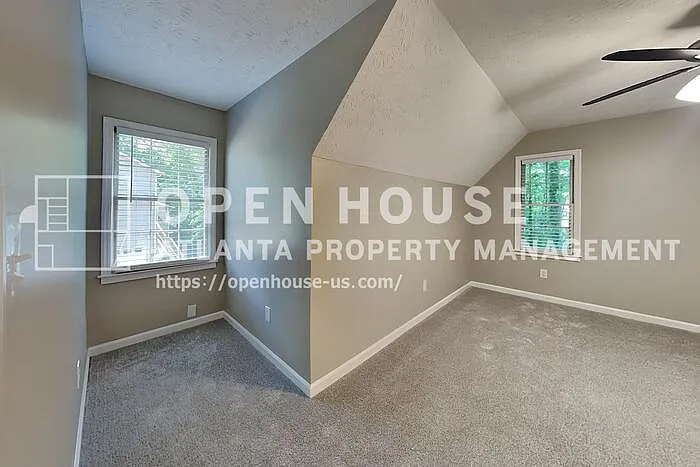 1765 Blackwillow Dr — Photo 14
