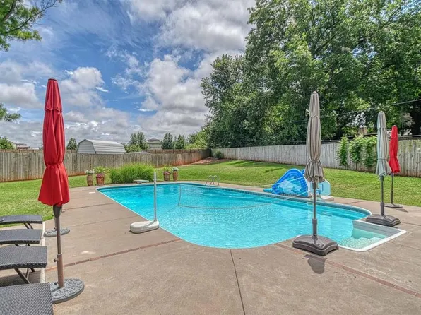 1710 Brookside Dr, Purcell, OK 73080