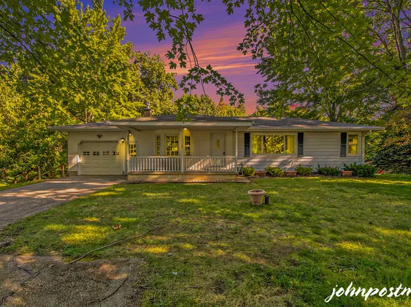 13379 Lime Lake Dr NE, Sparta, MI 49345